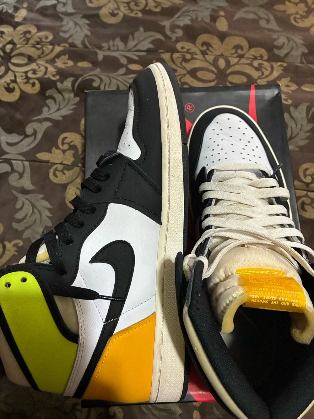 Air Jordan 1 Retro High-Top Men’s Sneakers in White, Black & Yellow